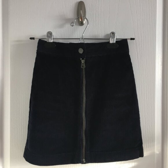 Wilfred Skirt Bundle - Picture 3 of 3